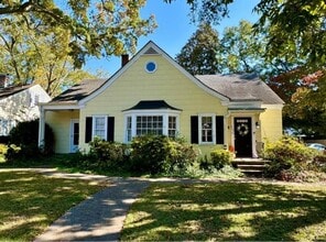 407 Lewis St in Greenville, NC - Building Photo - Building Photo