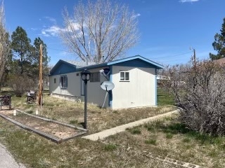 property at 105 Robbins Ln