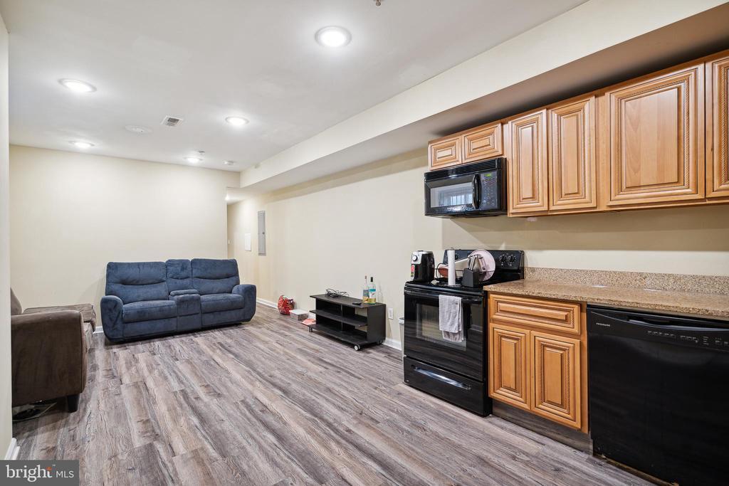 1611 N 17th St in Philadelphia, PA - Building Photo