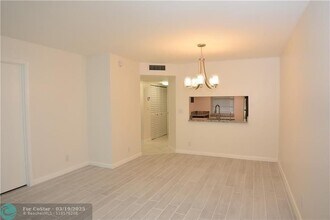 8750 Royal Palm Blvd in Coral Springs, FL - Building Photo - Building Photo