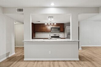 12321 Ormandy St in Houston, TX - Building Photo - Building Photo