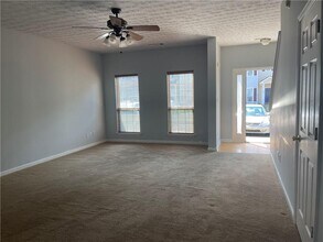 954 Tree Creek Blvd in Lawrenceville, GA - Building Photo - Building Photo