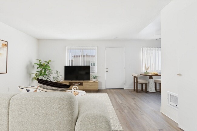 Gilmore Apartments Van Nuys