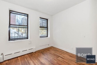 606 Ninth Avenue in New York, NY - Foto de edificio - Floor Plan