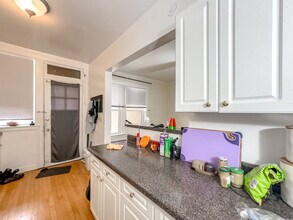 935 Judson Ave, Unit J06P in Evanston, IL - Foto de edificio - Building Photo