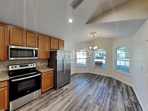 161 E Blackjack Branch Way in Jacksonville, FL - Foto de edificio - Building Photo