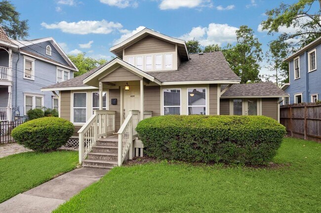 409 Pecore St in Houston, TX - Building Photo - Building Photo
