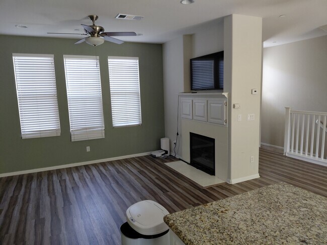 1830 Crimson Ct in Chula Vista, CA - Building Photo - Building Photo