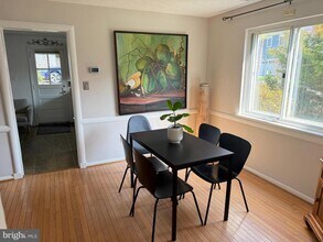 2101 N Nottingham St in Arlington, VA - Building Photo - Building Photo