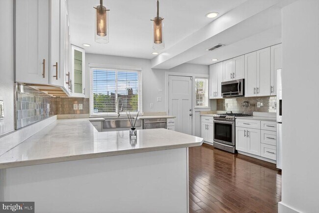 2218 16th St NE in Washington, DC - Building Photo - Building Photo