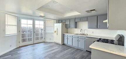 1533 N Erwin St-Unit -1533 N Erwin St #A in Ridgecrest, CA - Foto de edificio - Building Photo