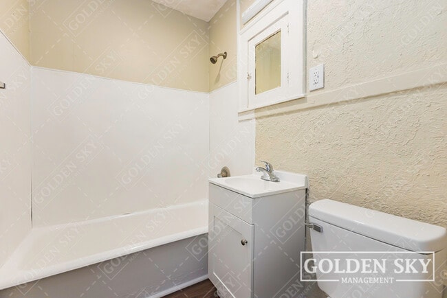 2937 N Kenwood Ave in Indianapolis, IN - Building Photo - Building Photo