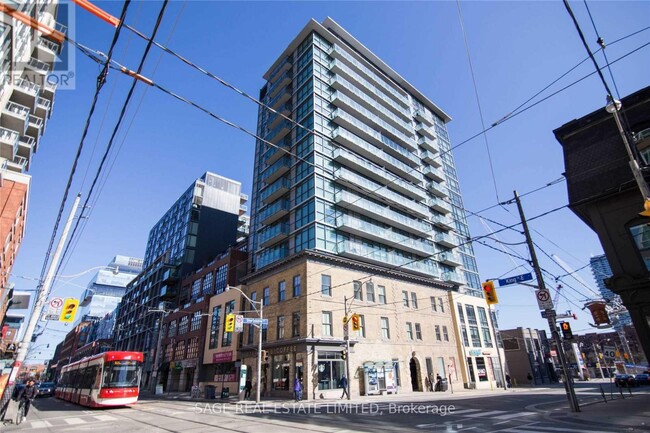 39-1539 Sherbourne St