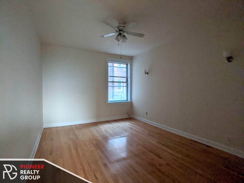 533 W Aldine in Chicago, IL - Building Photo