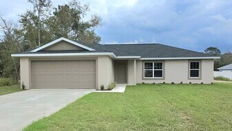 13 Pine Radial Dr in Ocala, FL - Building Photo