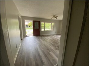 400 S Washington Ave in Dunn, NC - Building Photo - Building Photo