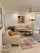125 5th Ave NE in St. Petersburg, FL - Building Photo - Building Photo