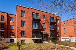 3045 Barclay Av in Montréal, QC - Building Photo