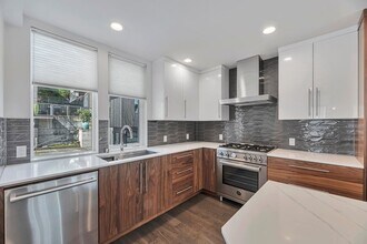 113 27th Ave E in Seattle, WA - Building Photo - Building Photo
