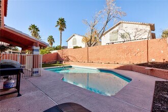9896 Masked Duck Ave in Las Vegas, NV - Building Photo - Building Photo