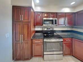 902 Sunshine Way SW in Winter Haven, FL - Building Photo - Building Photo