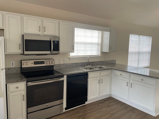 808 Crystal Wells Ct S in Fairhope, AL - Building Photo - Building Photo