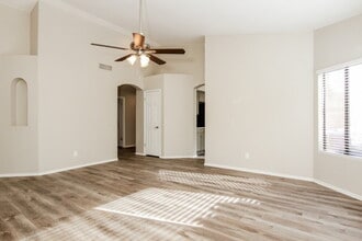 10905 W Poinsettia Dr in Avondale, AZ - Building Photo - Building Photo