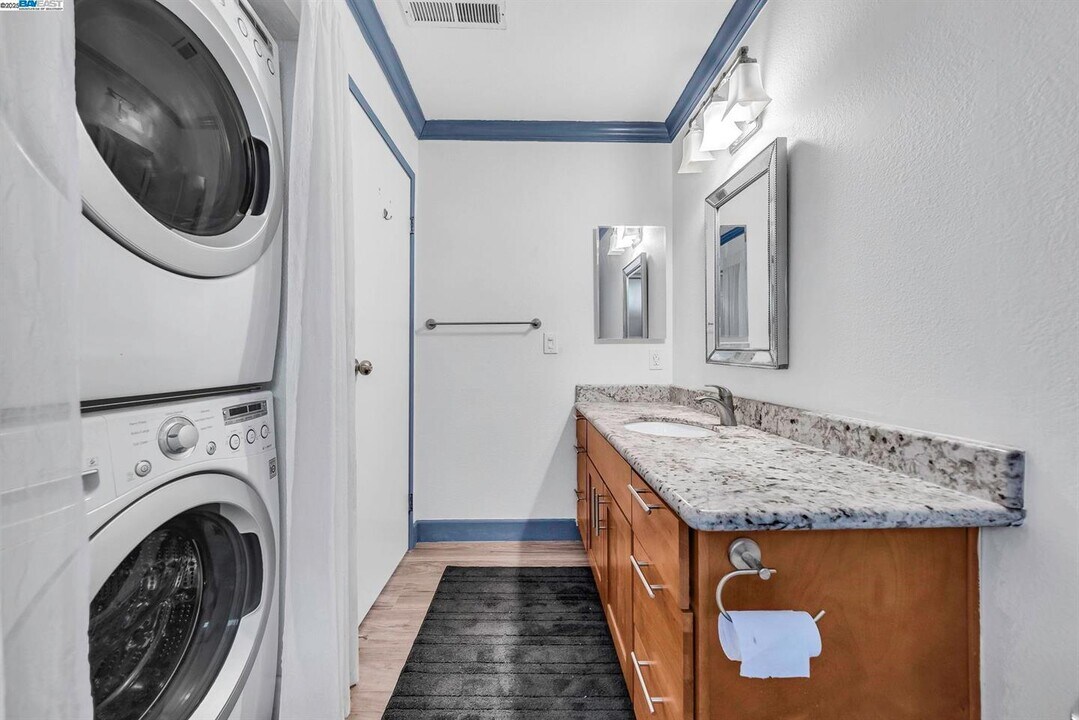 6266 Joaquin Murieta Ave, Unit #H in Newark, CA - Building Photo