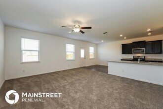 4114 Trail de Paris in New Braunfels, TX - Building Photo - Building Photo