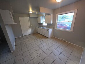 6508-6510-6510 N 56th St in Milwaukee, WI - Building Photo - Building Photo