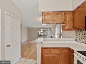10802 Antigua Terrace in North Bethesda, MD - Building Photo - Building Photo