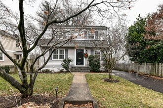 5906 14th St N in Arlington, VA - Building Photo - Building Photo