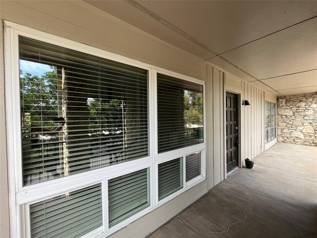 property at 500 E Riverside Dr