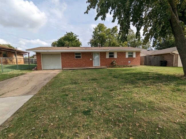 property at 1404 Heather Ln