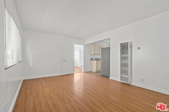 616 Vernon Ave in Los Angeles, CA - Building Photo - Building Photo