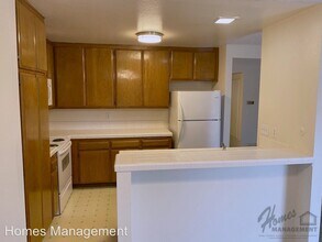 450 W Vermont Ave in Escondido, CA - Building Photo - Building Photo