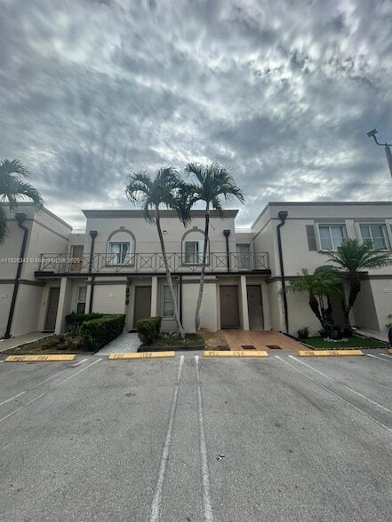 1158 NW 124th Ave, Unit 2306 in Miami, FL - Foto de edificio - Building Photo