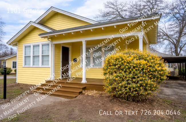 1101 Gibbs St in San Antonio, TX - Building Photo - Building Photo