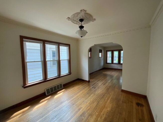 2920 N Bremen St in Milwaukee, WI - Building Photo - Building Photo