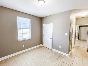 1916 Eagle St in New Orleans, LA - Foto de edificio - Building Photo