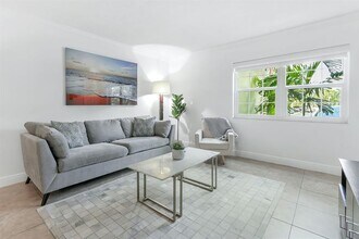 2424 SE 17th St in Fort Lauderdale, FL - Building Photo - Building Photo