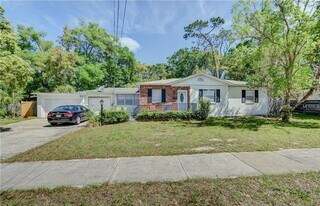 705 E Ohio Ave in DeLand, FL - Building Photo