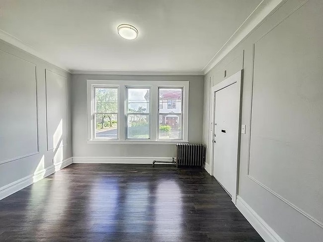 property at 160 Linden Ave