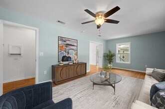 4928 Strass Dr in Austin, TX - Building Photo - Building Photo