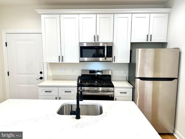 2009 N Reese St in Philadelphia, PA - Building Photo - Building Photo