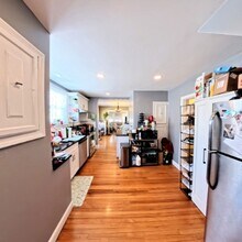 18 Martin St, Unit 1 in Medford, MA - Foto de edificio - Building Photo