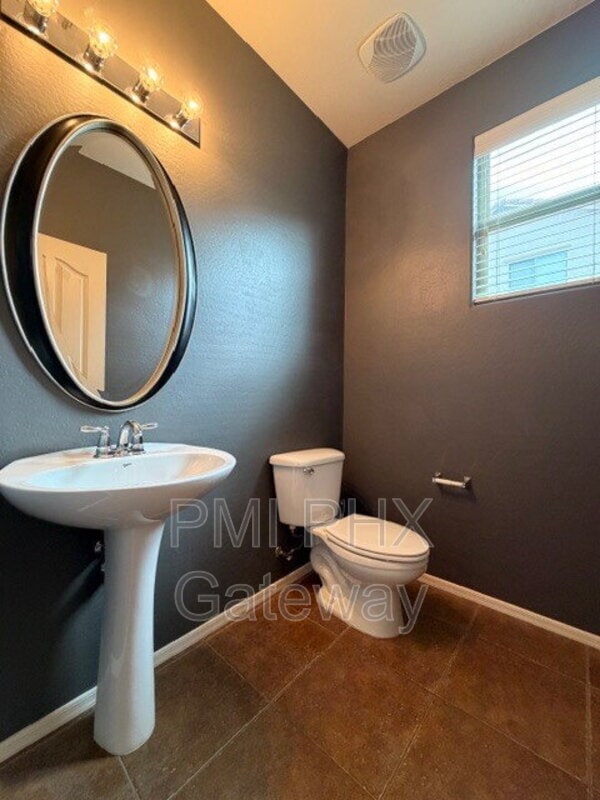 property at 3339 E Tulsa St