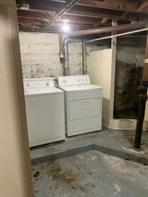 415 Denver St in Waterloo, IA - Building Photo - Building Photo