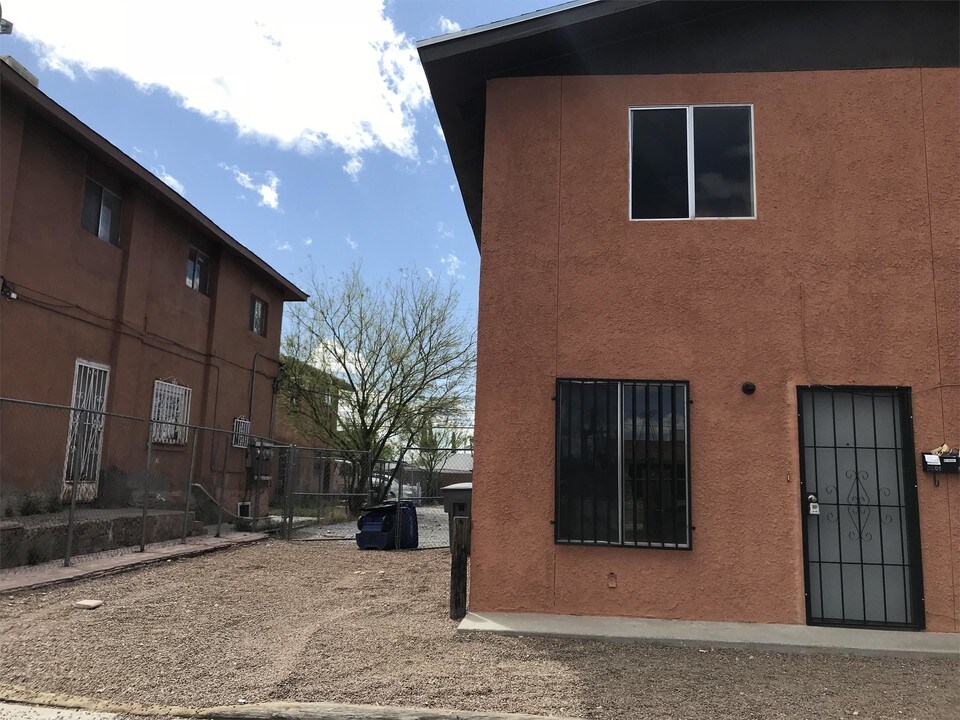 3608 Tularosa Ave in El Paso, TX - Building Photo
