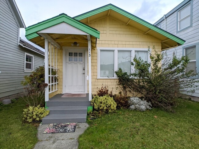 113 W 3rd St in Port Angeles, WA - Building Photo - Building Photo
